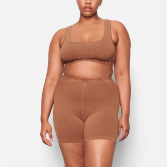 Skims Outdoor Bike Shorts - Camel - 4x - Picture 4 of 9